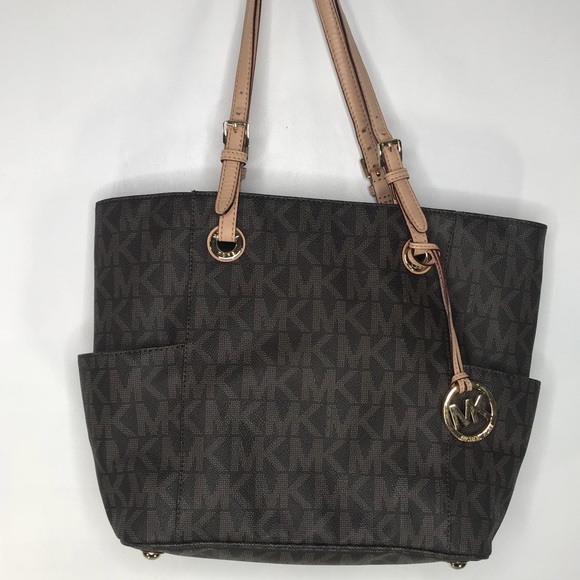 Michael Kors Handbags - Michael Kors Jet Set Signature Tote